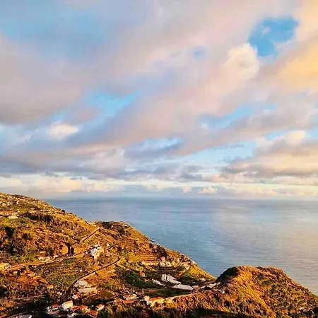 Mar A Vista By Your Madeira * 蓬他达维托亚
